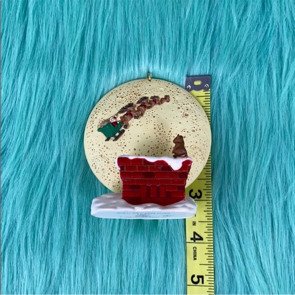 Hallmark Happy Christmas To All 1997 Vintage Keepsake of Membership Ornament - Picture 9 of 16